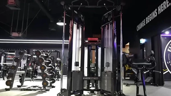 Mansão de CR7 por Reprodução