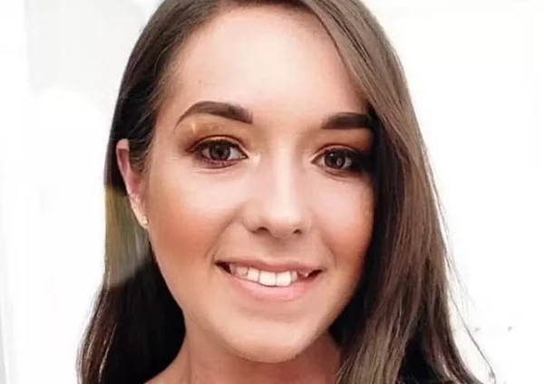 Professora Rebecca Joynes por Reprodução