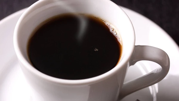 Saiba como potencializar os efeitos antioxidantes do seu café diário agora.