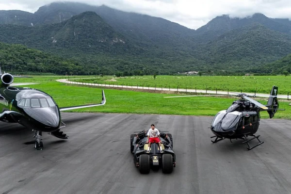 Veículos de luxo de Neymar  por Reprodução/Instagram