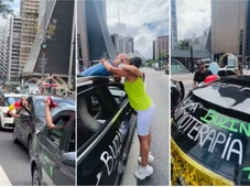 Imagem - Adolescente baiano encerra quimioterapia e celebra com buzinaço emocionante: 'Vencemos'