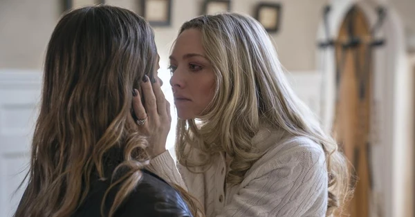 A empregada, filme baseado no livro homônimo de Freida McFadden, fez sua estreia oficial nos cinemas no dia 1º de janeiro por Divulgação