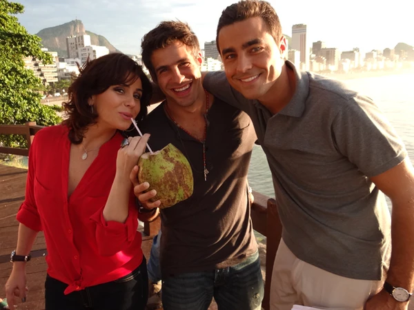 Giovanna Antonelli, Raoni Carneiro e Ricardo Pereira em 'Aquele Beijo' por Aquele Beijo/TV Globo