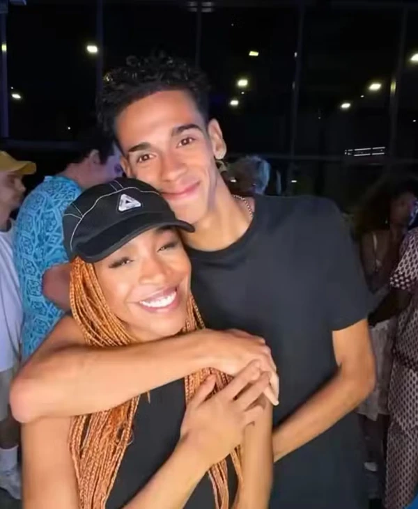 Karol Conká e o filho, Jorge Conjota por Reprodução/Redes Sociais