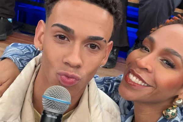 Karol Conká e o filho, Jorge Conjota por Reprodução/Redes Sociais