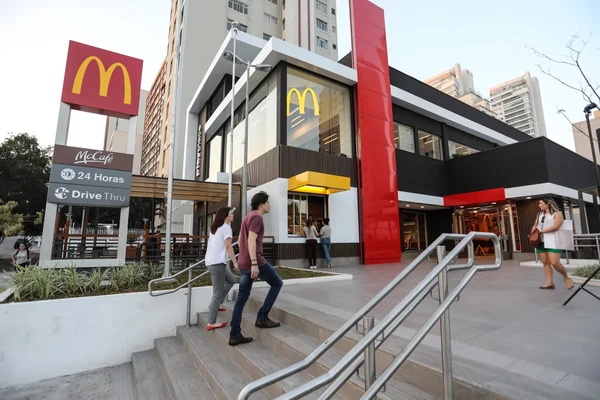 McDonald's por Reprodução