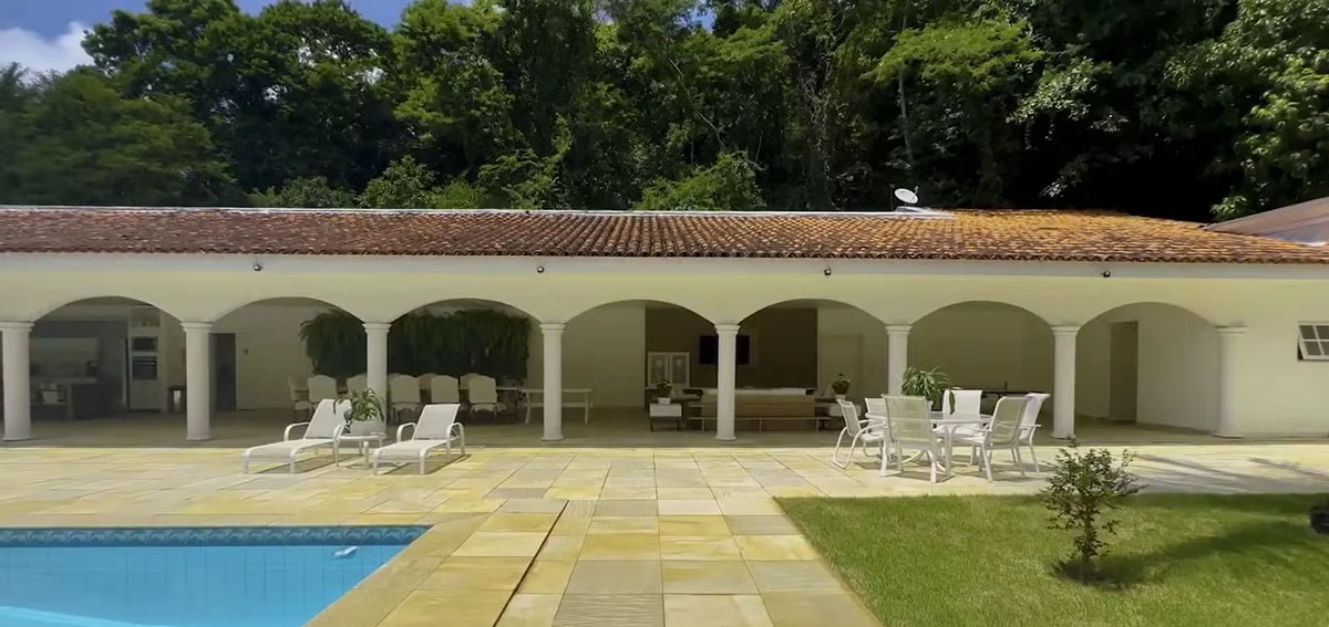 PMansão de Renato Aragão no Rio de Janeiro por Reprodução/YouTube