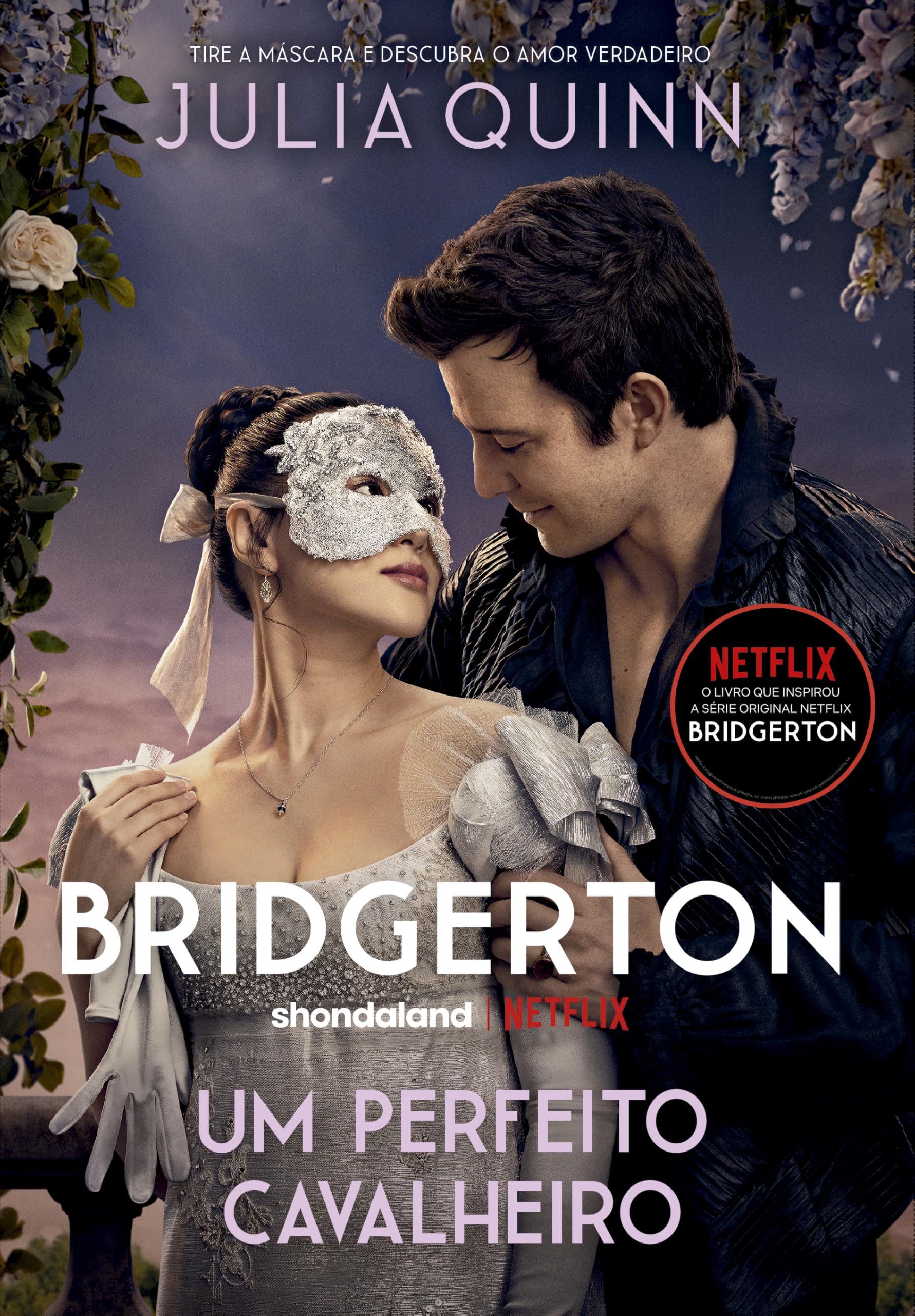 Um perfeito cavalheiro, de Julia Quinn (Arqueiro). Conta a história de Sophie, filha bastarda de um conde, que se disfarça e vai a um baile onde se apaixona por Benedict Bridgerton, mas foge à meia-noite sem revelar sua identidade. por Reprodução