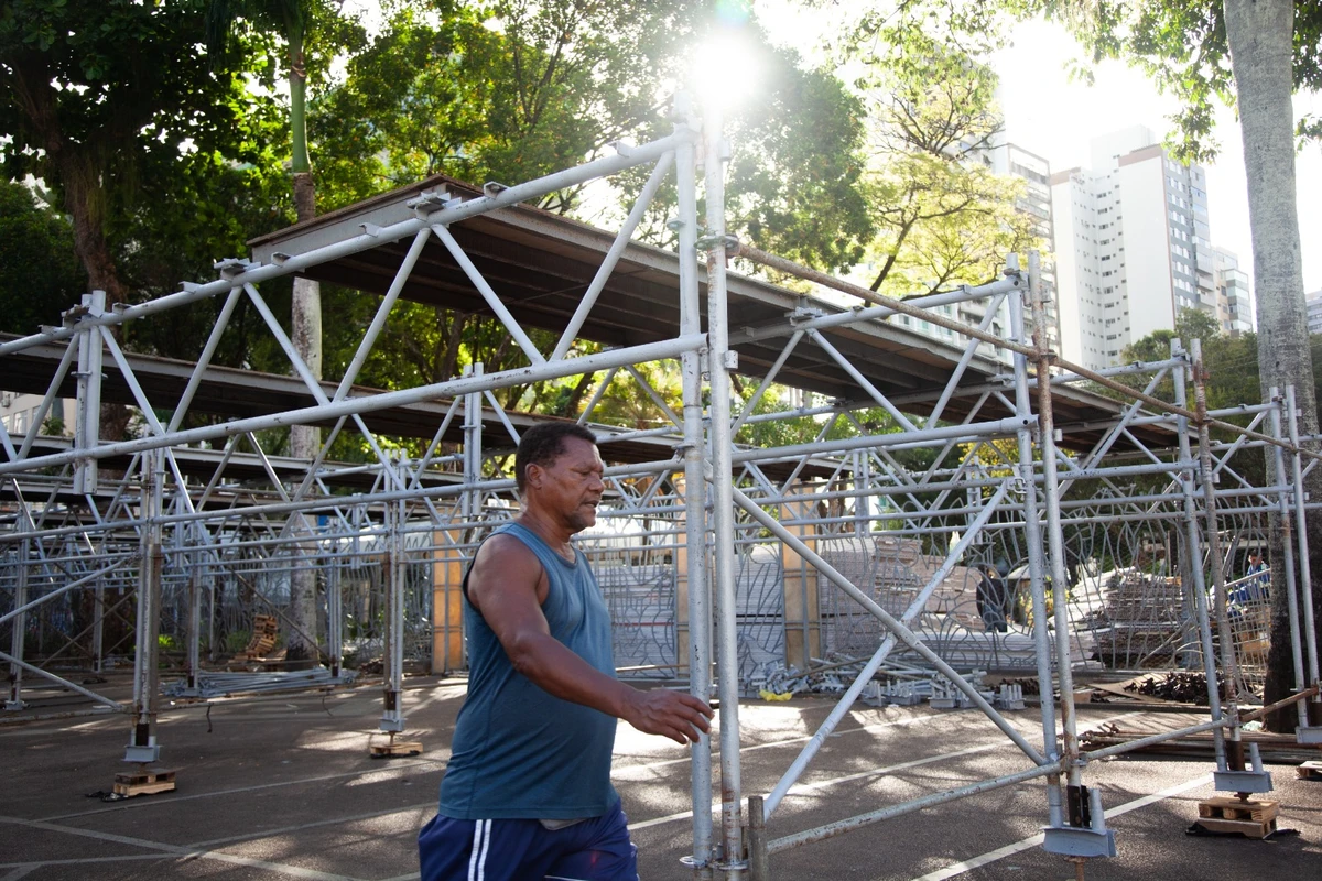 Veja como estão as estruturas montadas no Campo Grande por Sora Maia/CORREIO