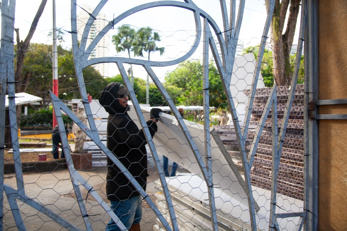 Veja como estão as estruturas montadas no Campo Grande por Sora Maia/CORREIO