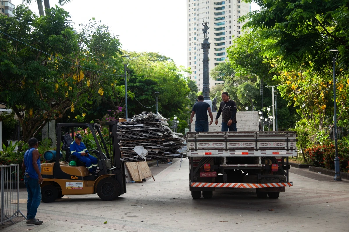 Veja como estão as estruturas montadas no Campo Grande por Sora Maia/CORREIO