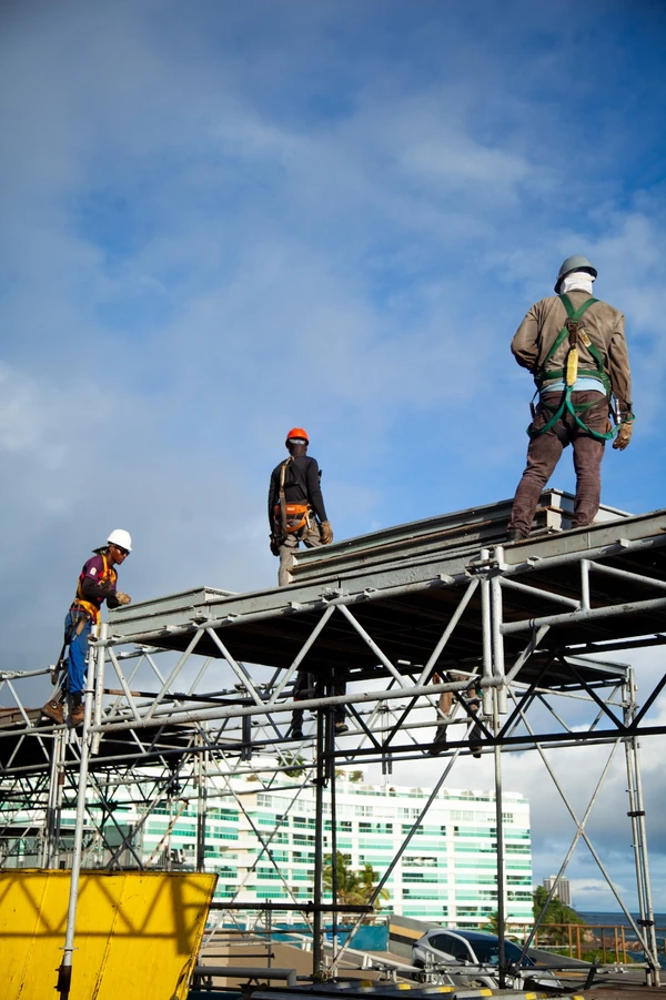 Veja como estão as estruturas montadas em Ondina por Sora Maia/CORREIO