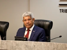 Imagem - O recado de Jerônimo a Rui, Otto solta a mão de Coronel, a irritação do PSD e o incômodo no TCE