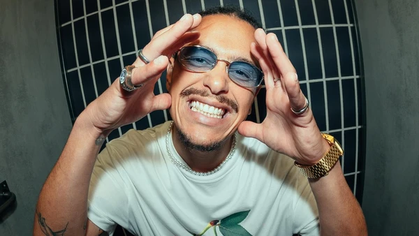  DJ brasileiro Maycon Douglas