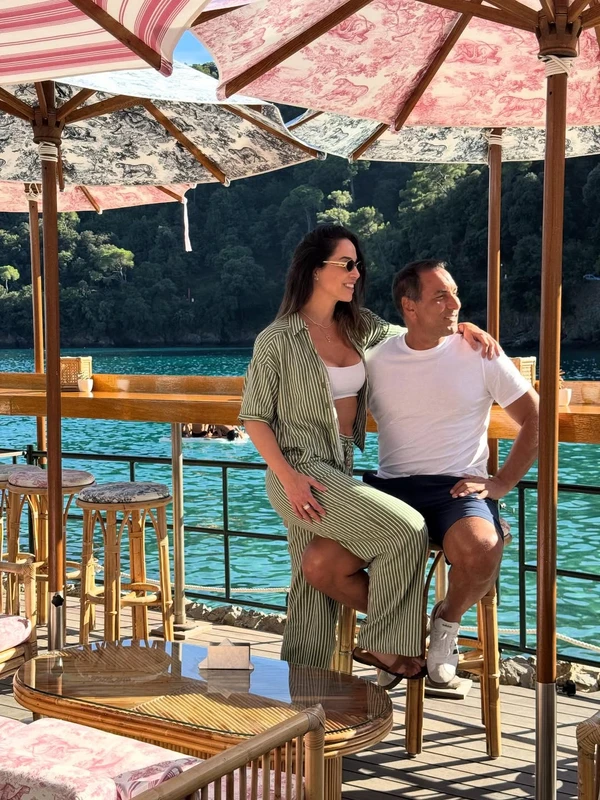 Edmundo com a namorada, Carol Chequer por Reprodução/Instagram