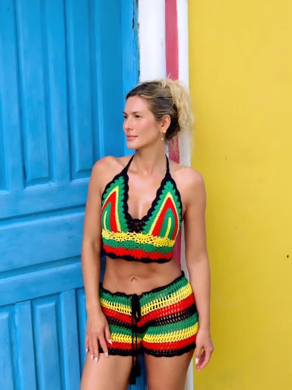 Lívia Andrade em Trancoso por Reprodução/Instagram