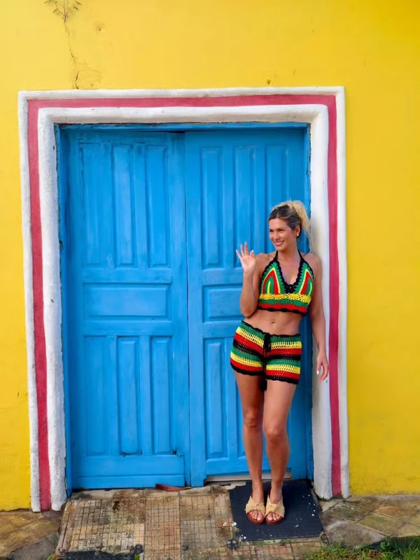 Lívia Andrade em Trancoso por Reprodução/Instagram