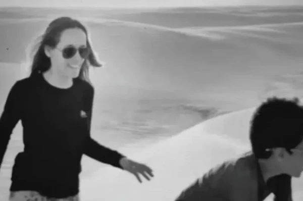 Luciana Klein HelfsteinArthur Klein Helfstein Alves por Reprodução