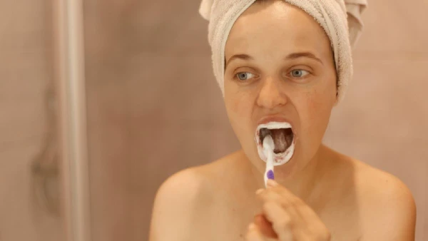 Nova pasta de dente alemã promete revolucionar o tratamento da gengivite grave