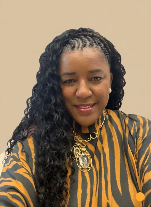 Referência no setor de negócios brasileiro, Rachel é fundadora e CEO da RM Cia 360, empresa focada em Impacto Social e Ambiental, e da RM International, Trading COMEX, assessoria de investimentos por DIvulgação