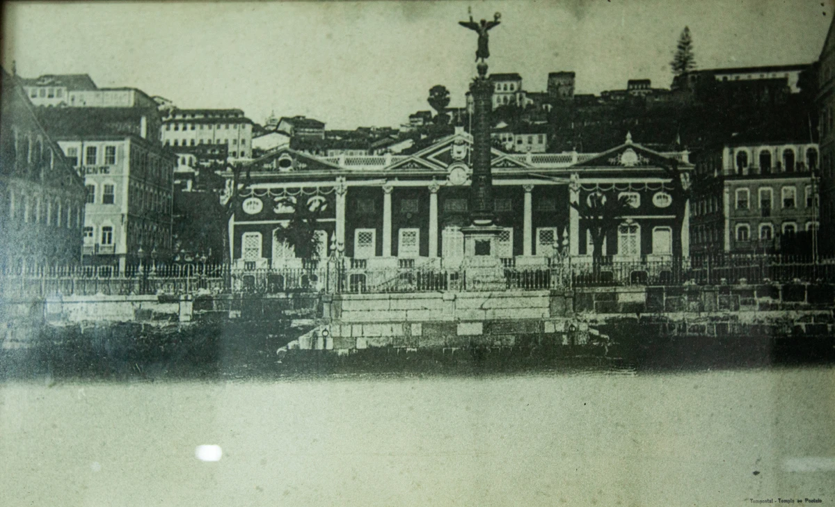 Palácio da Associação Comercial da Bahia guarda registros da história do Brasil por Sora Maia/CORREIO