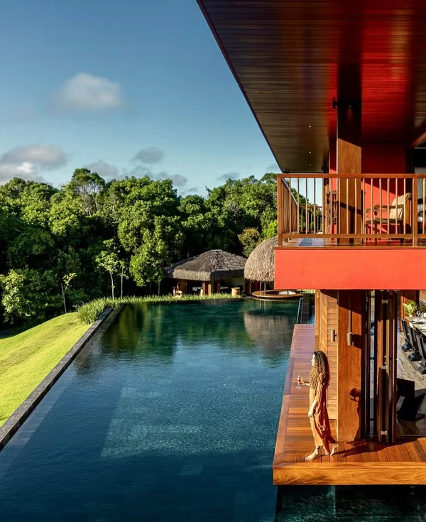 Ivete Sangalo passa férias em casa de luxo em Trancoso com diária de R$ 50 mil após separação por Reprodução