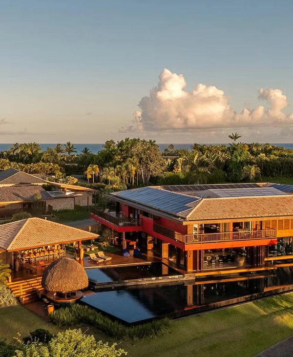 Ivete Sangalo passa férias em casa de luxo em Trancoso com diária de R$ 50 mil após separação por Reprodução