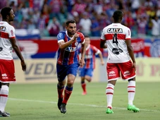 Imagem - Após acordo por luvas, carro e festa, ex-Bahia vê negociação melar por veto dos empresários