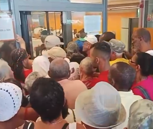 Agência recebeu mais de 20 mil clientes de outras unidades por Reprodução