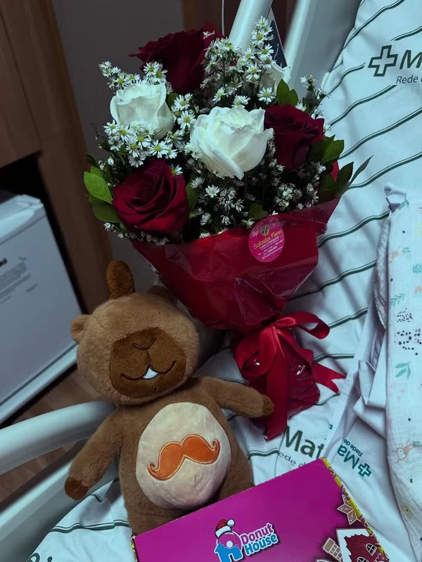 Filha de Tays Reis e Biel passou por cirurgia de emergência após queda por Reprodução/Instagram