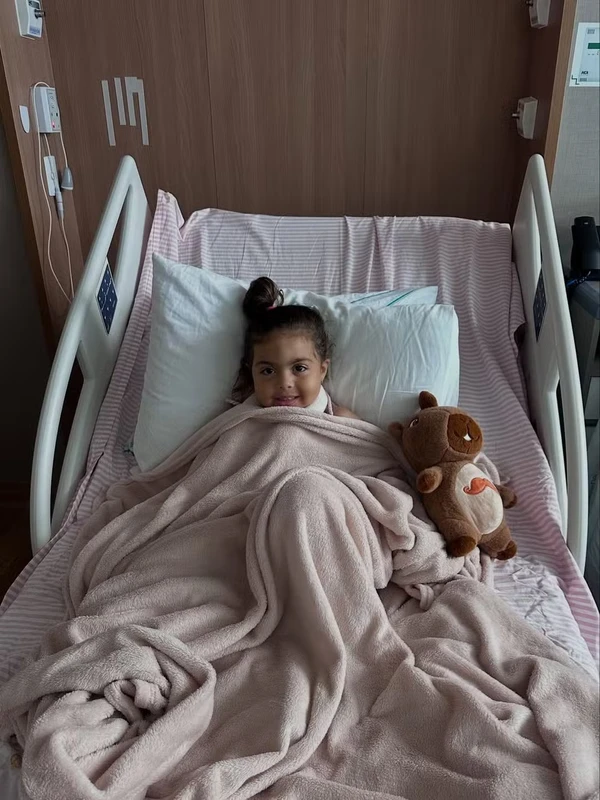 Filha de Tays Reis e Biel passou por cirurgia de emergência após queda por Reprodução/Instagram