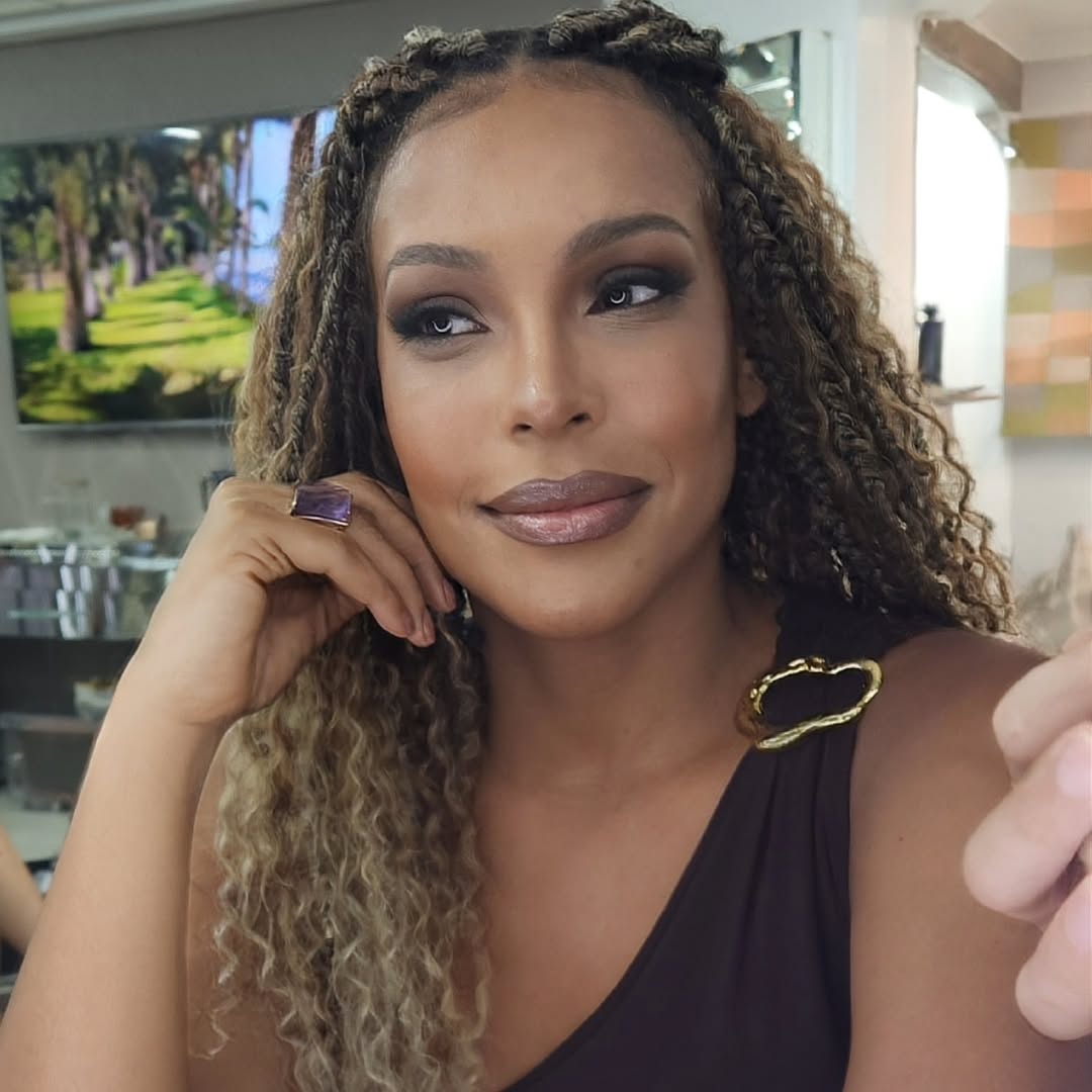 Sol Vega, do BBB 4 por Reprodução