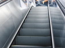 Imagem - Homem morre após cair de escada rolante em shopping