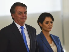 Imagem - Expulsão de Bolsonaro do Exército pode render dinheiro a Michelle; entenda