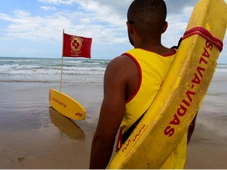 Imagem - Salvador registra cerca de 80 casos de afogamento nas praias neste ano