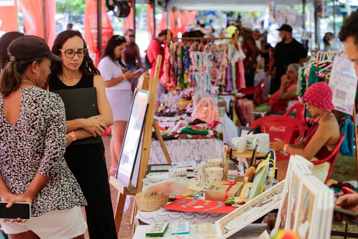 Festival do Parque também contou com feira, stands de comida e praça de alimentação por Arisson Marinho/CORREIO