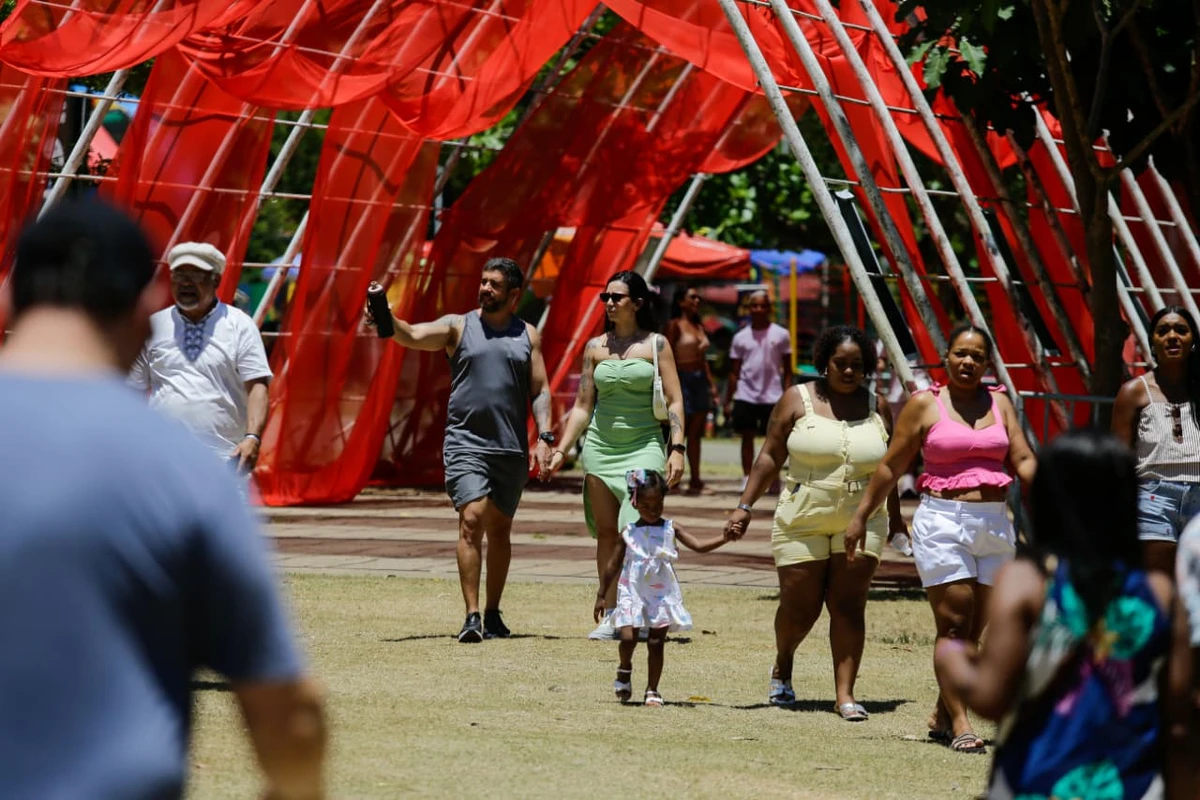 Festival do Parque também contou com feira, stands de comida e praça de alimentação por Arisson Marinho/CORREIO