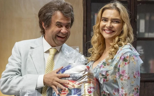 Na novela No Rancho Fundo, ela viveu a vilã Nivalda por Divulgação/Globo
