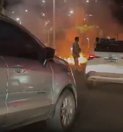 Protesto de moradores contra ação da PM na Federação, onde idoso foi morto por Reprodução