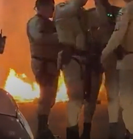 Protesto de moradores contra ação da PM na Federação, onde idoso foi morto por Reprodução