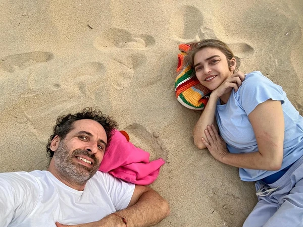 Ela era casada com o também ator César Ferrario por Reprodução