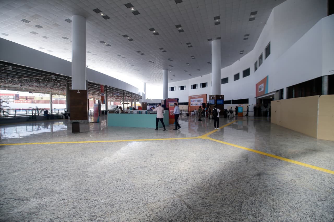 Entrega de chaves da Nova Rodoviária aconteceu nesta segunda (12) por Arisson Marinho/CORREIO