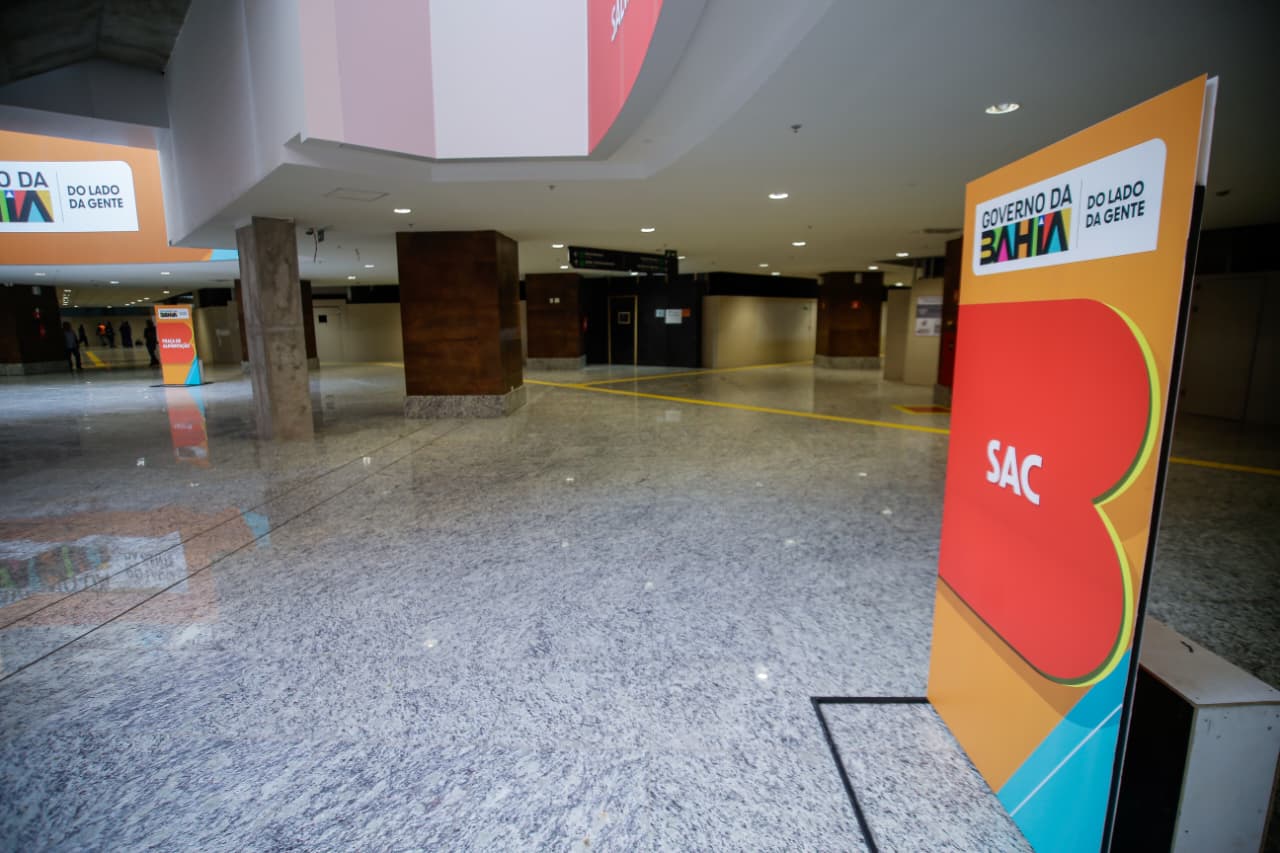 Entrega de chaves da Nova Rodoviária aconteceu nesta segunda (12) por Arisson Marinho/CORREIO