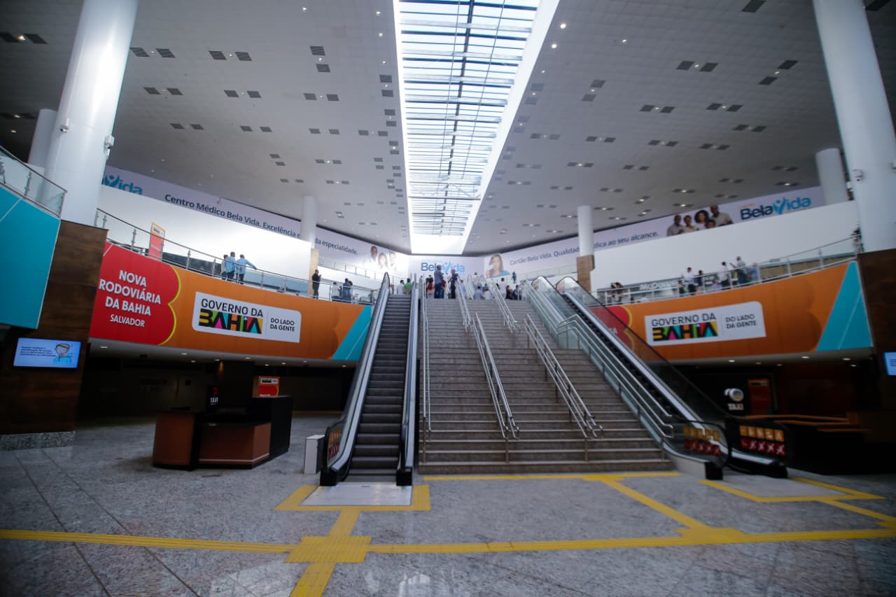 Entrega de chaves da Nova Rodoviária aconteceu nesta segunda (12) por Arisson Marinho/CORREIO