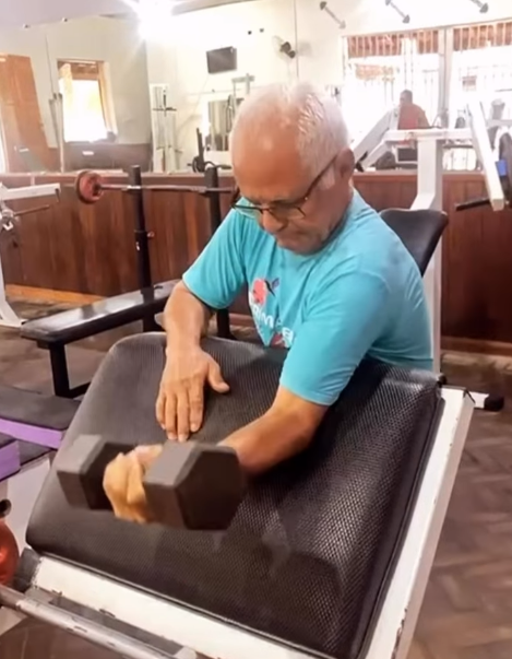 Ele chegou a ser socorrido, mas não resistiu por Reprodução