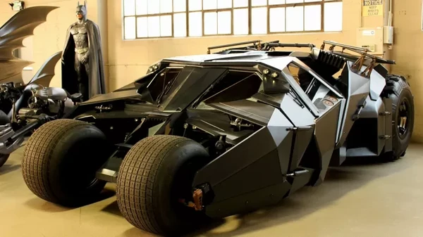 Batmóvel de Neymar por Reprodução