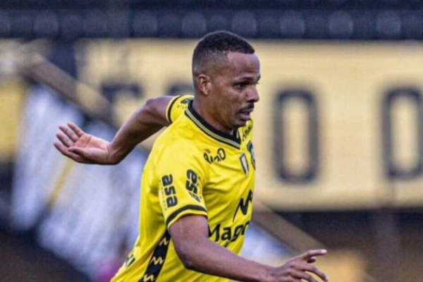 Ex-Vitória, Romisson começa a temporada em alta com o São Bernardo