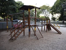 Imagem - Criança que teve couro cabeludo arrancado ao brincar em parquinho receberá R$ 350 mil em indenização