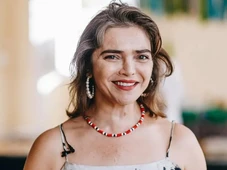 Imagem - O sintoma que a atriz Titina Medeiros teve antes do diagnóstico de câncer