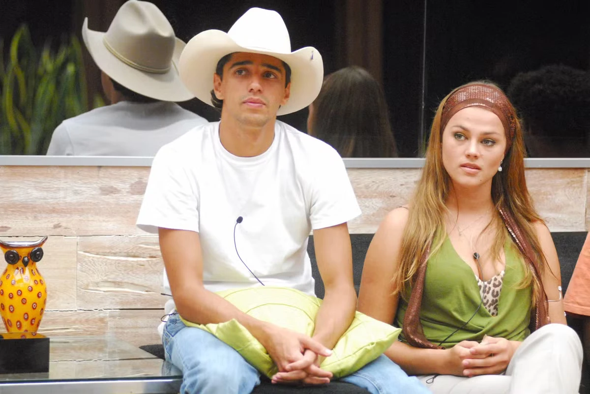 Bruna Tavares com Alberto Cowboy no BBB 7 por Reprodução/TV Globo